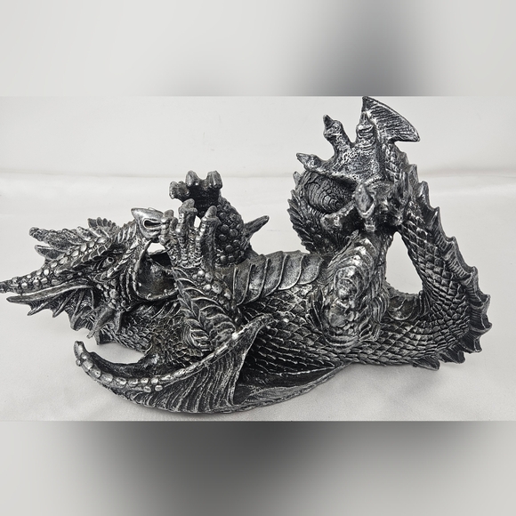 Dragon Fantasy Bottle Holder - Picture 2 of 7